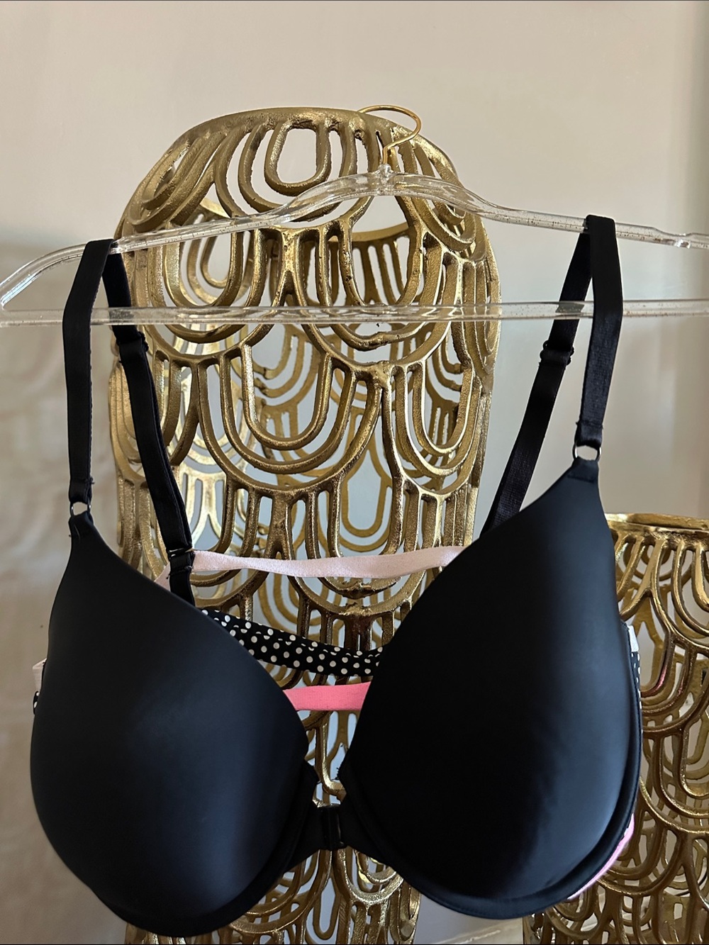 Victoria's Secret Very Sexy push-up bra polka dot black pink